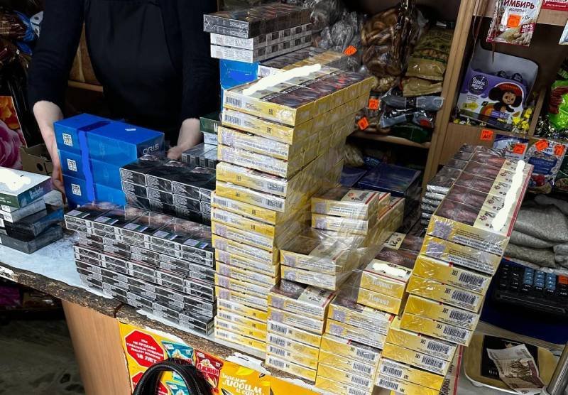 Полицейские Троицка изъяли из оборота почти тысячу пачек немаркированных сигарет